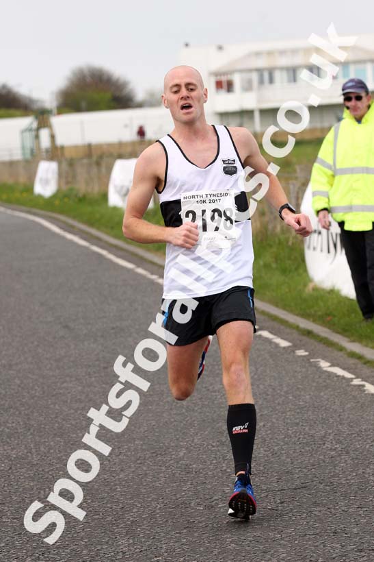 North Tyneside 10k Road Race, Whitley Bay. Photo: David T. Hewitson/Sports for All Pics